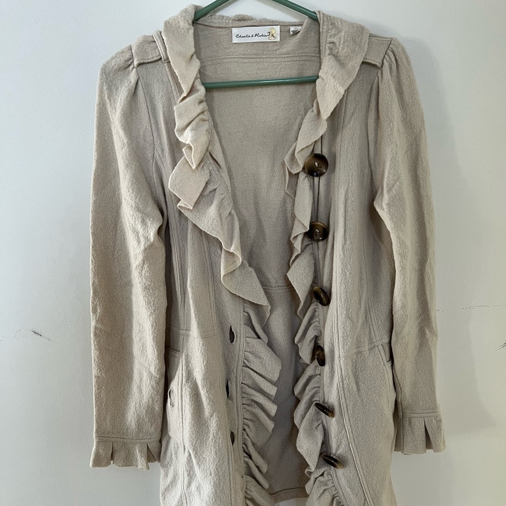 Button up Charlie and robin jacket